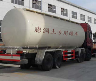 膨潤(rùn)土專用罐車(chē)